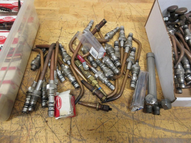 Smith's Oxy/Acetylene Torch Parts, New and Used Tips, Knobs, Fittings- Auction Item