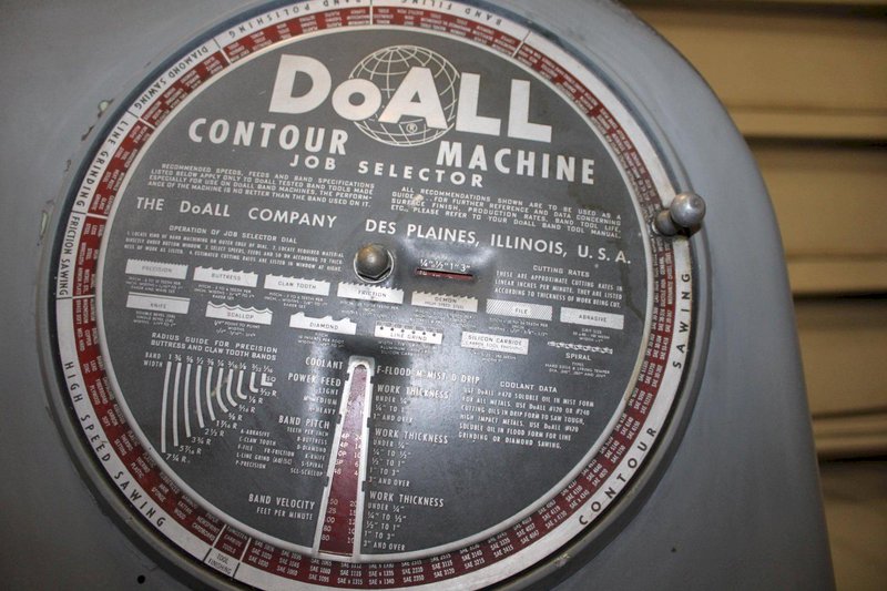 16" DOALL VERTICAL BANDSAW