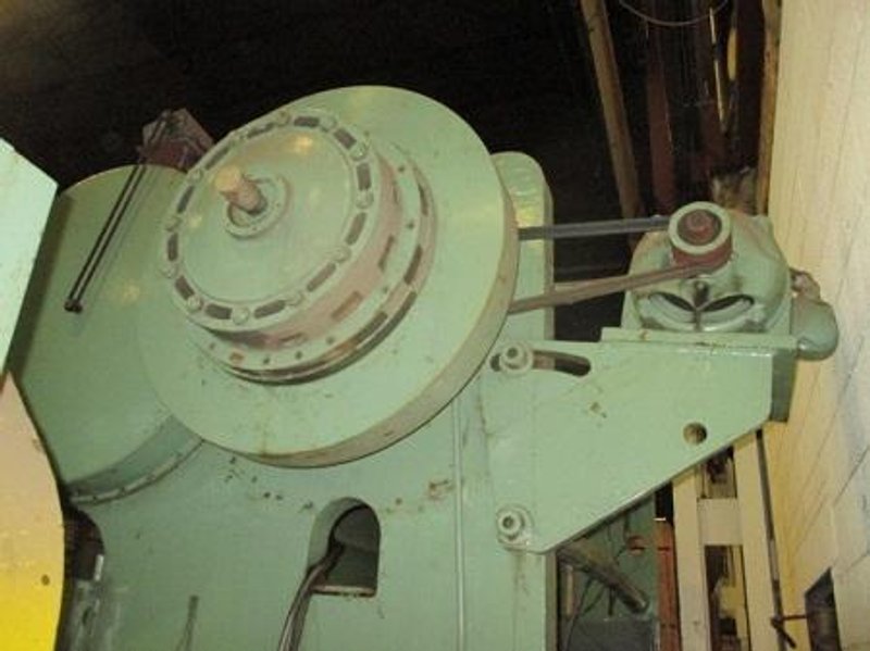 260 TON NIAGARA MODEL #N-260-8-12 PRESS BRAKE
