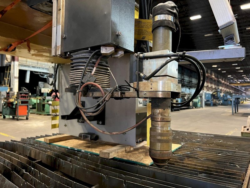 5' 6" x 21'6" ESAB MODEL #COMBIREX DX3000 GANTRY STYLE PLASMA CUTTING MACHINE: STOCK #16510