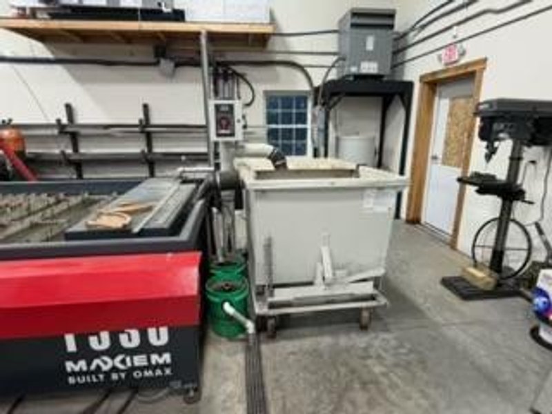 5′ x 10′ Omax Maxiem 1530 Water Jet, 2023 – 50,000 PSI