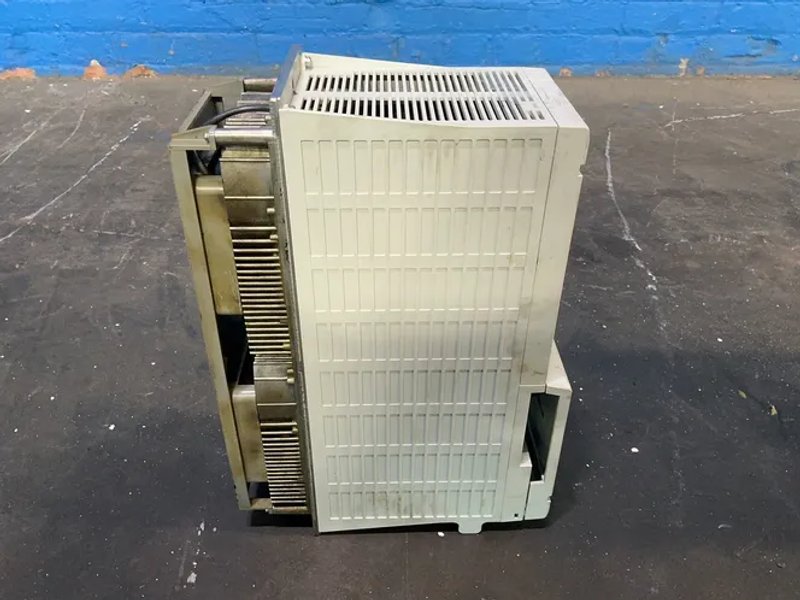 Mitsubishi Servo Drive Unit - Mds-c1-v1-90