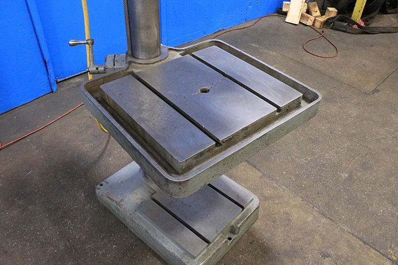 20" CLAUSING VARIABLE SPEED DRILL PRESS MODEL: 2215