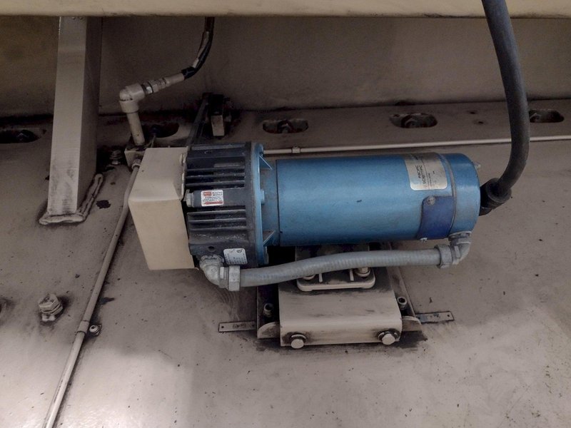 12' X 1/4" CINCINNATI NO. 2500X12 HYDRAULIC POWER SQUARING SHEAR. STOCK # 1006725