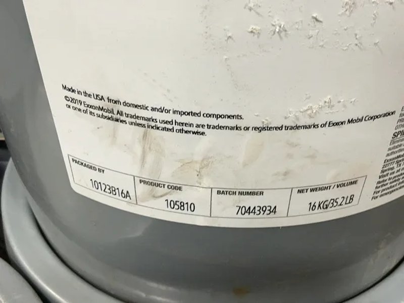 Mobile 35.2lbs Synthetic Grease - Shc 007