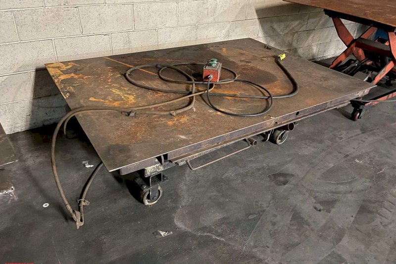 2,000 LB X 48" X 68" ROLLING LIFT TABLE. STOCK # 0958621