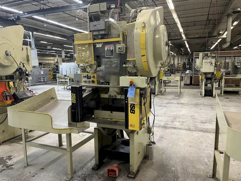 FEDERAL 32 TON OBI PRESS, S/N 32-445, STOCK# 14276J