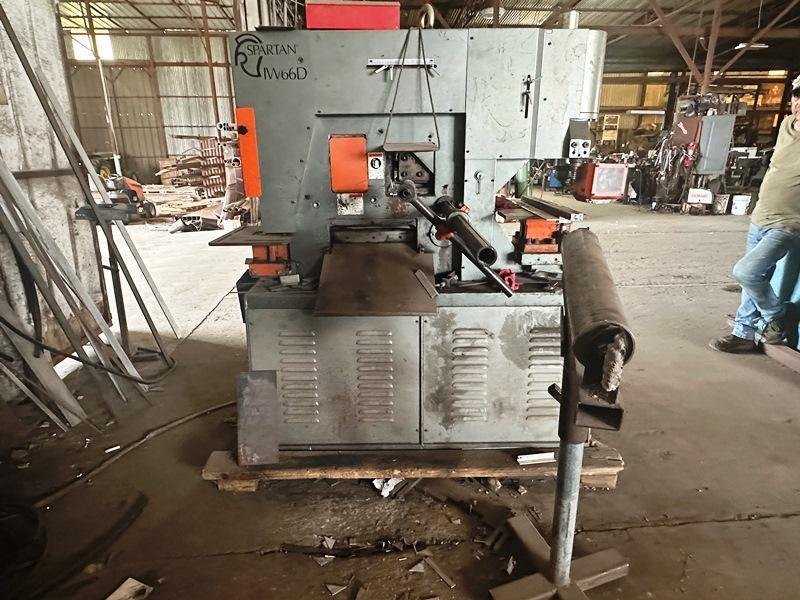 66 TON MARVEL SPARTAN (ARMSTRONG-BLUM MFG) MODEL IW66D IRONWORKER