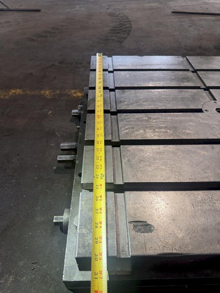 30" X 30" DEVLIEG MANUAL LIFT ROTARY TABLE. STOCK # 0220826