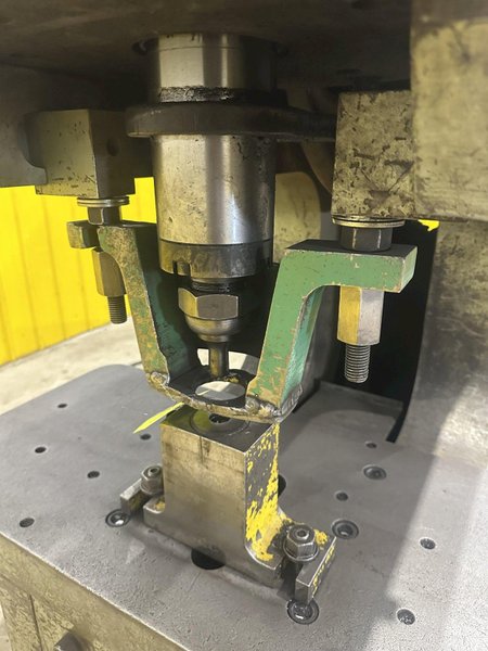 110 TON PIRANHA MODEL #PII 110 HYDRAULIC IRONWORKER: STOCK #23738