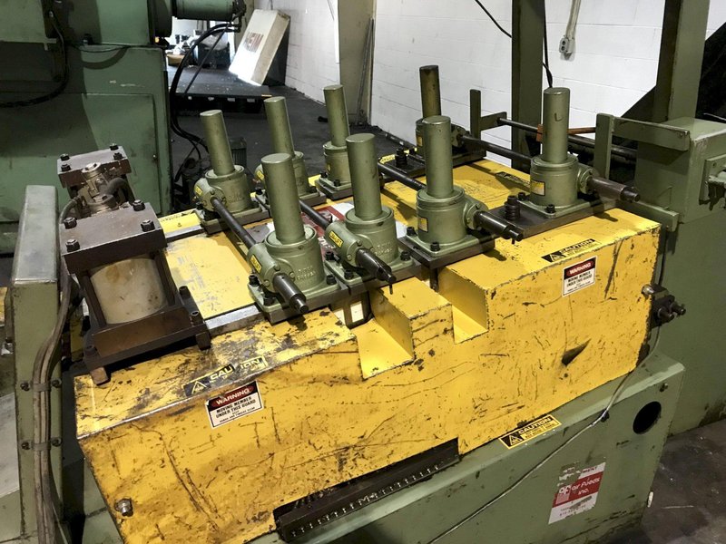 10,000 lbs x 18" Air Feeds Inc. Coil Cradle Straightener