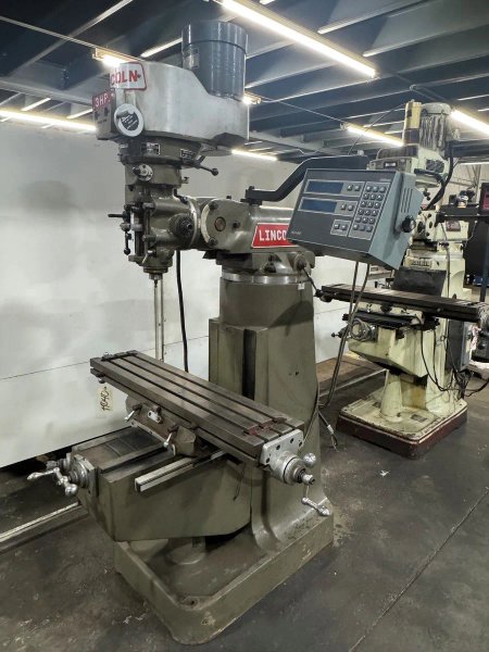 USED LINCOLN 9" X 42" KNEE MILL WITH 2-AXIS READOUT, Year: 1994