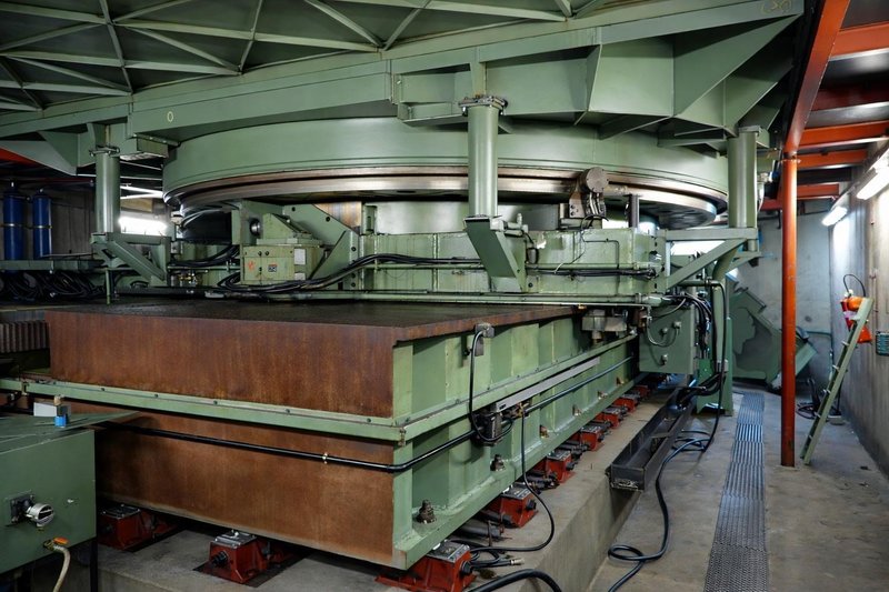 Innse - int &amp; ext milling Ø 9800 mm CNC