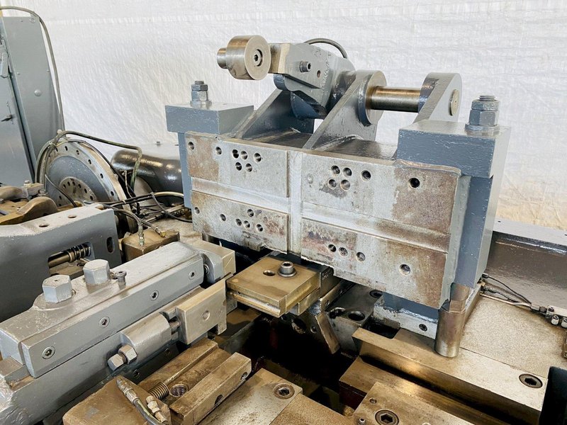 1/2" X 24" US BAIRD MODEL # 8 FOUR SLIDE WIRE MACHINE. STOCK # 0509519