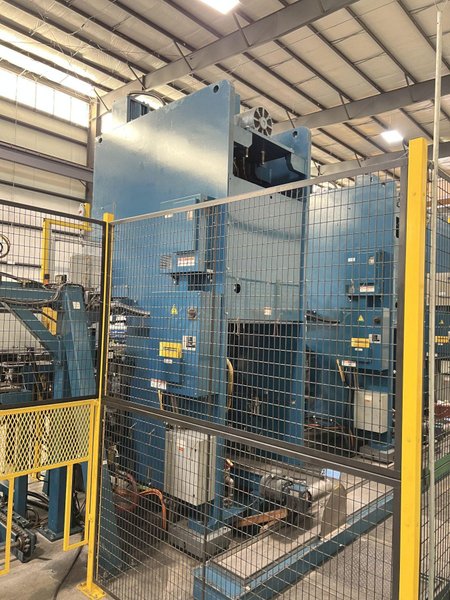 220 TON KOMATSU GAP FRAME PRESS