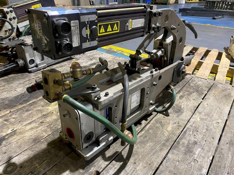 MILCO 665-12003-51 Pinch Type Weld Gun USED