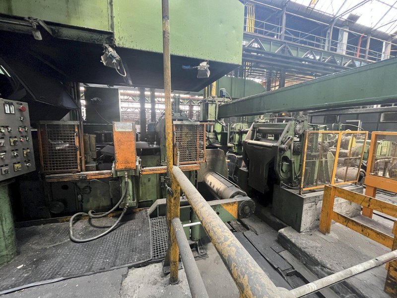 MINO 4-HI BREAKDOWN ROLLING MILL