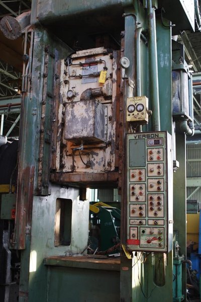 500 TON VERSON SSSC STAMPING PRESS 10" STROKE: STOCK #10910