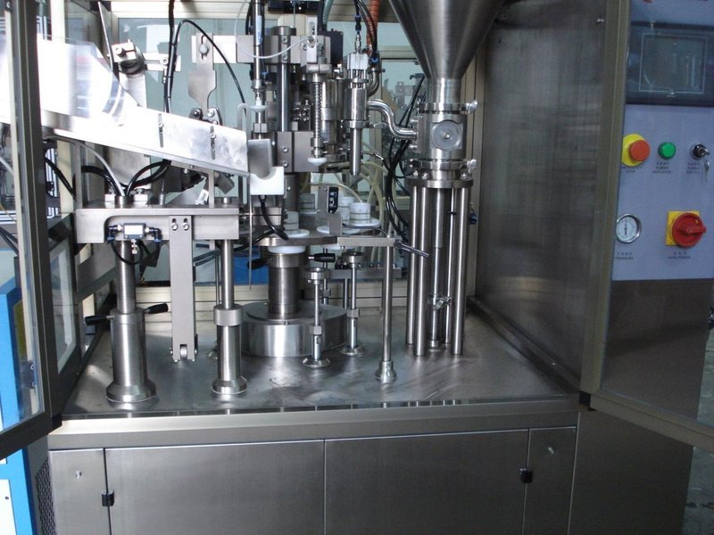 Rigao RGNF-30B Automatic Tube Filler and Sealer, 2008