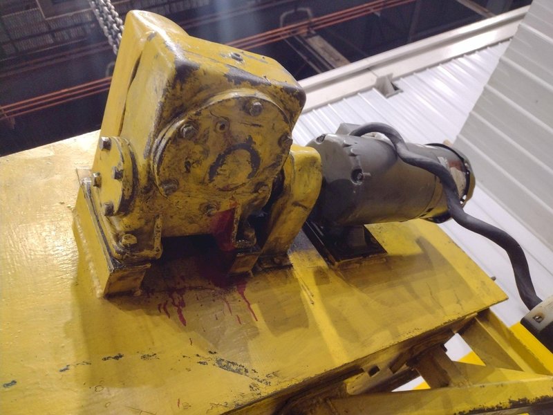 3,000 LBS CALDWELL MOTORIZED COIL GRAB LIFTER: STOCK #22717