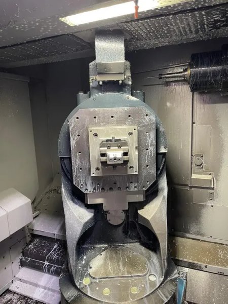 2017 MAKINO A61NX-5E | Machining Centers, Horizontal, (5-Axis or More)