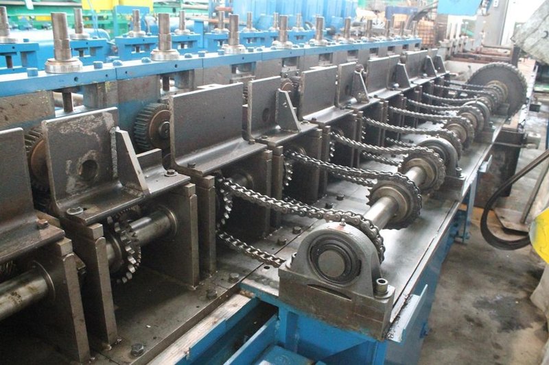 12 STAND X 2" X 24"W DAHLSTROM CHAIN DRIVE ROLLFORMER: STOCK #61088