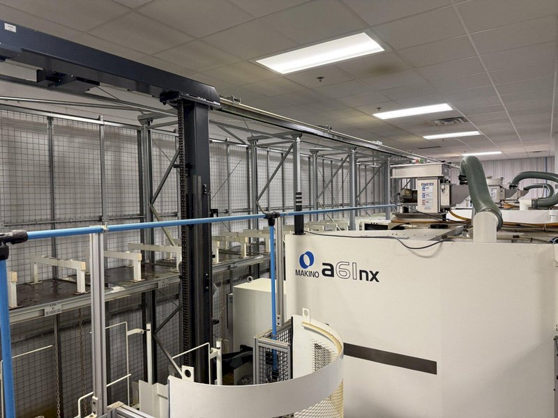 2014 Used Makino MMC2 with (3) Makino a61nx - 30 Station Pallet Pool FMS For Sale