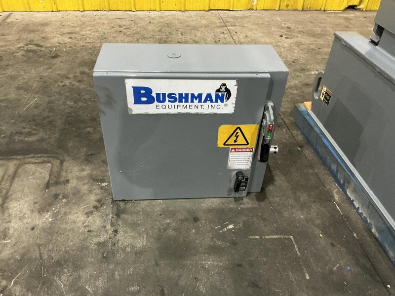 12,000 LB BUSHMAN MODEL #9604 MECHANICAL COIL FLIPPER UPENDER 2015 : YOBRO #26213