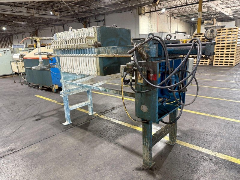 PERRIN 100-24 Air/Oil 24″ Filter Press w/ 5 cu. ft. Cake Capacity USED – AS-IS