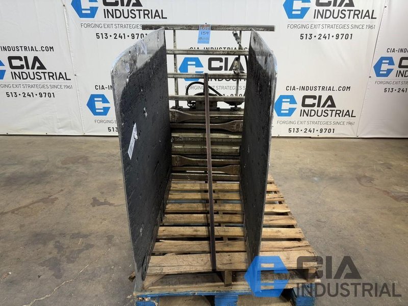 2,500 LB. CASCADE MODEL 25D-CCS-35AR1 HYDRAULIC CARTON CLAMP ATTACHMENT