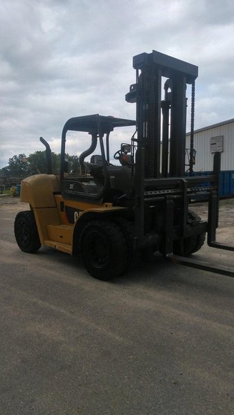 24,900 lb Caterpillar P26500 Diesel Forklift, 2007