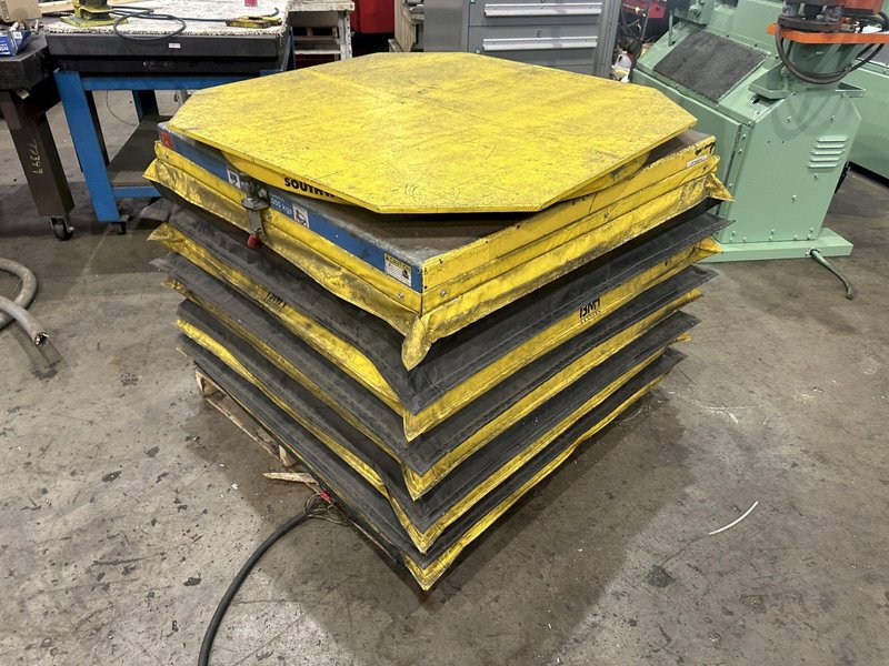 4500 LB SOUTHWORTH HYDRAULIC LIFT TABLE: STOCK #78041