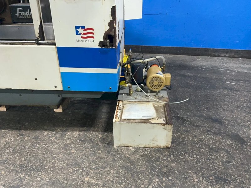 Fadal CNC VMC  - 904-11 / VMC 2016l