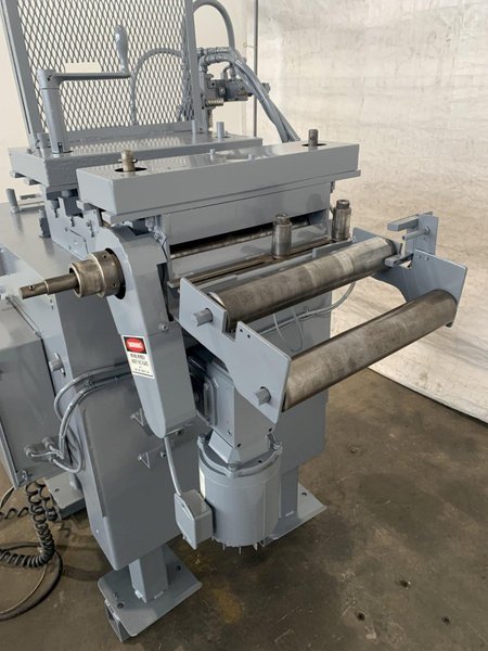 12" x 12" x .125" AIR FEEDS INC. AF-3 AIR FEEDER/STRAIGHTENER WITH POWERED PINCH ROLLS. STOCK # 0918219