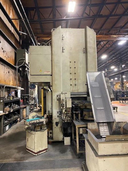 220 Ton Komatsu SSDC Servo Press