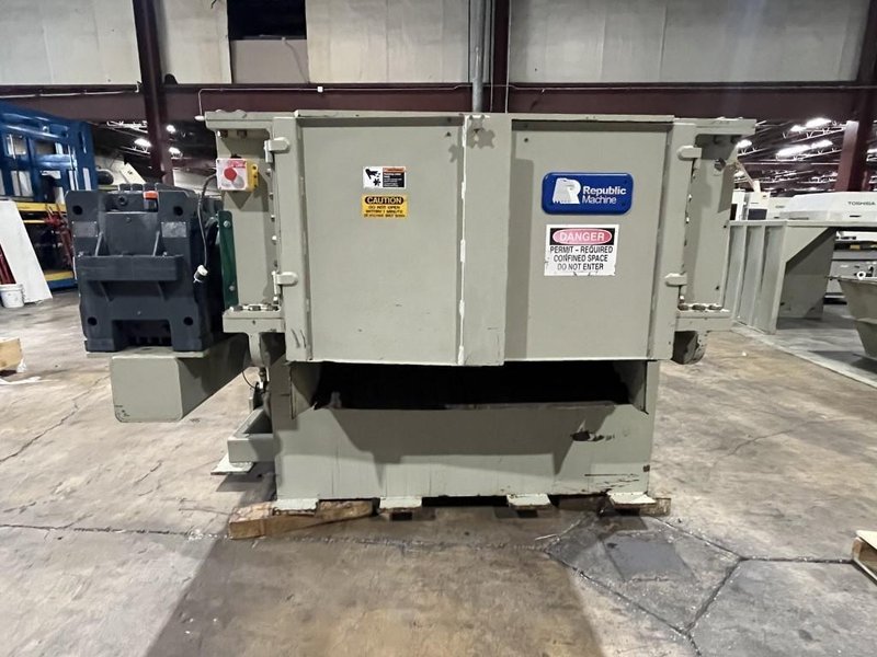 52" Wide Republic Single Shaft Shredder, Model RZL52-200-S-15-3-80-D, 200hp
