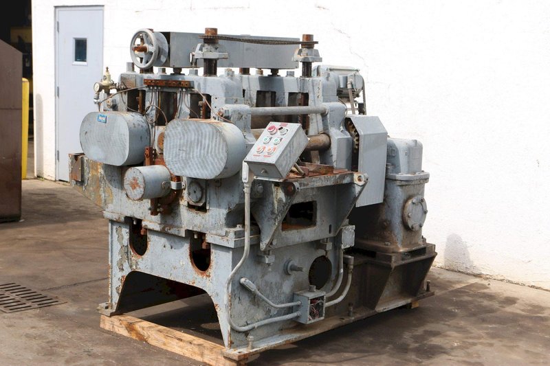 24" TORRINGTON SIZING SLAB MILL