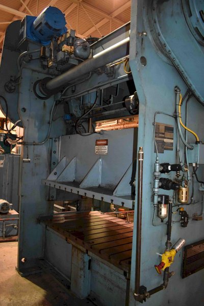 150 Ton Niagara Straight Side Press, Model PN-150-84-42, 6" STR, 16" SH, 84"LR x 42"FB BA, 20" WDO, 30-60 SPM, 1987