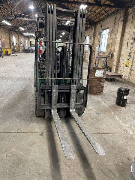 5000 LB MITSUBISHI LP FAS CHUSHION TIRE FORKLIFT: STOCK #77763
