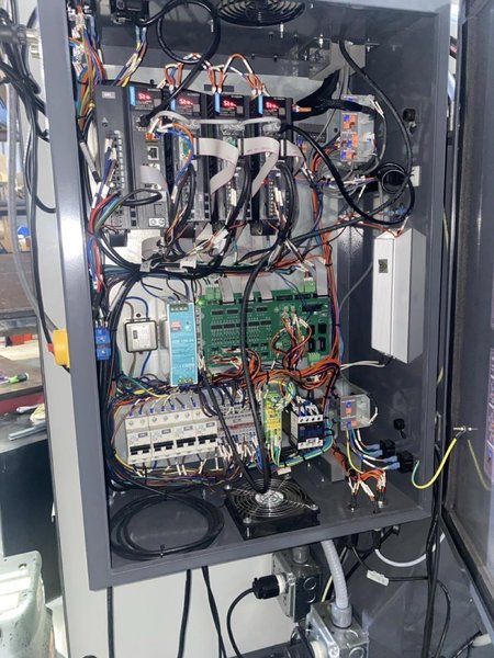 Tormach 1500MX VMC, 2025 – Chip Conveyor