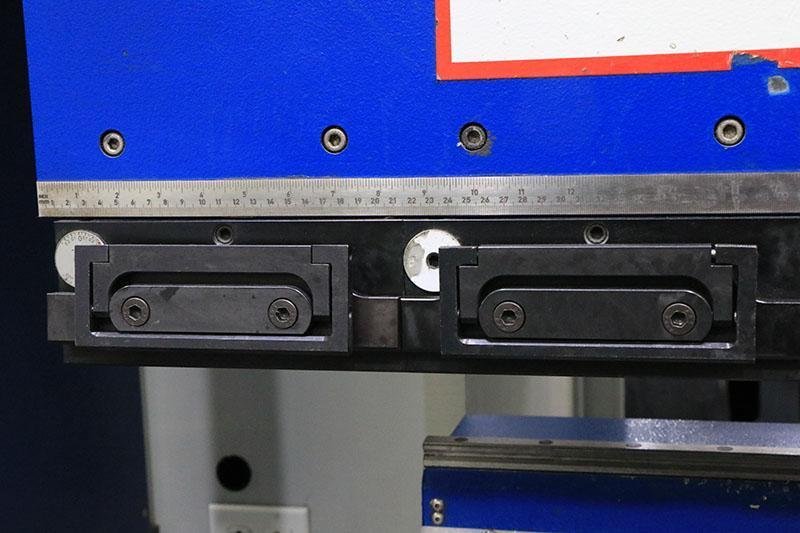 73 Ton X 80" TRUMPF Hydraulic Press Brake, Model TruBend 3066
