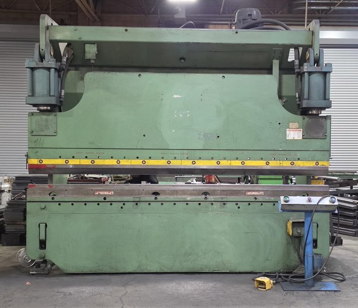175 Ton x 12′ Cincinnati 175-12 Hydraulic Press Brake