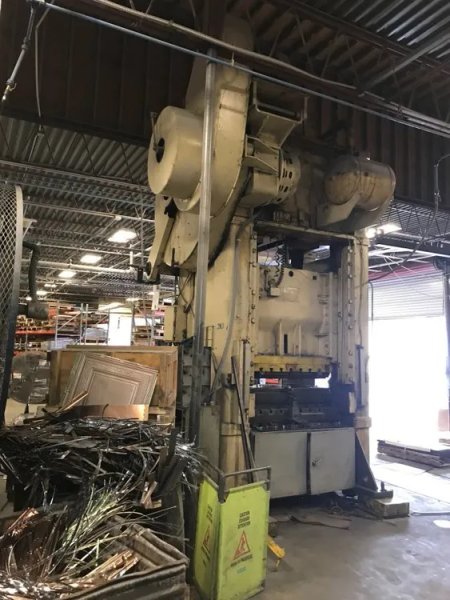 NIAGARA 400 TON SSDC PRESS, S/N 49184, STOCK# 13845J