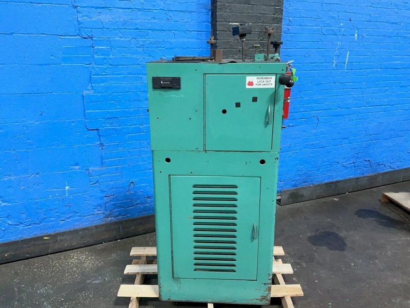 Torin  Springmaker  - W10a
