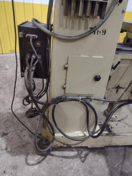 3 HP WILLIS  MODEL #MICRO CUT 1050 CNC TRAK AGE2 CONTROL RAM TYPE MILL: YOBRO #24806