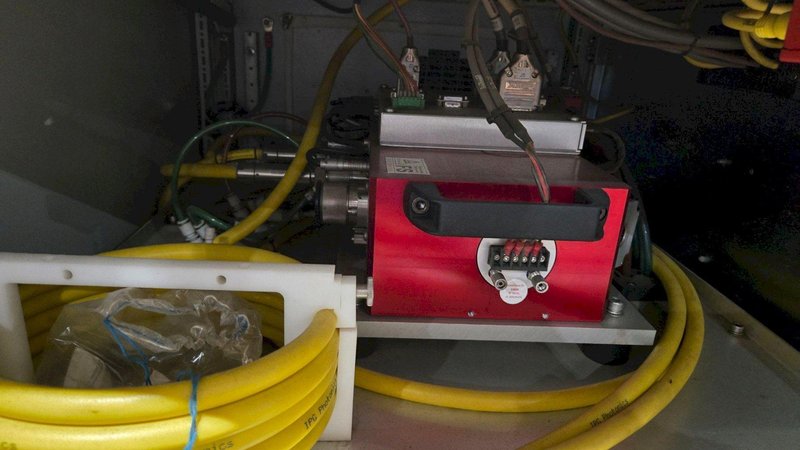 IPG PHOTONICS YLS-1000-S2T-TR Ytterbium Laser System USED