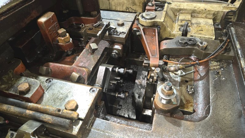 5/16" National 1D2B High-Speed Header w/PKO - 2 of 2