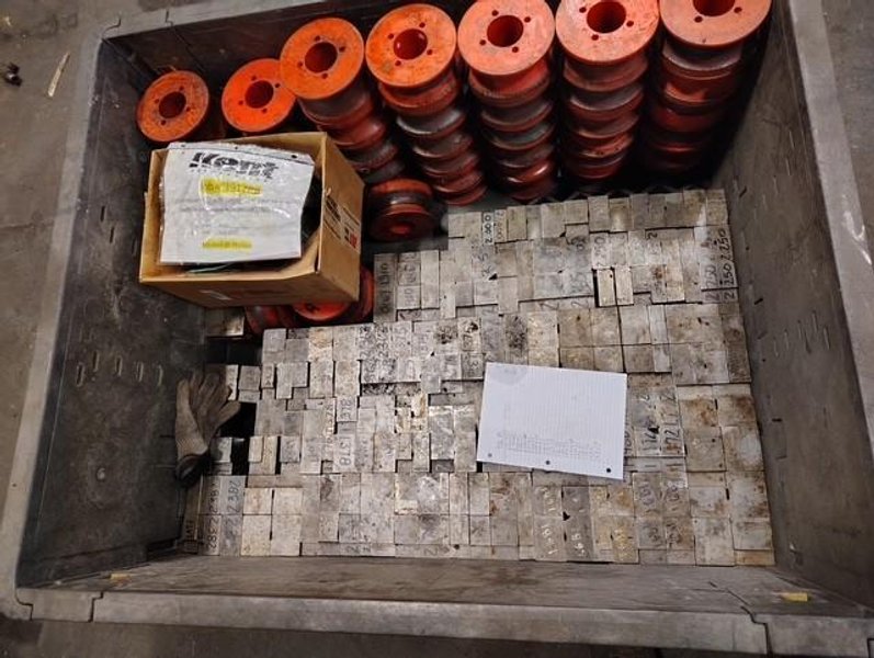 Haven 872/873 Crate of used Jaws &amp; Rollers