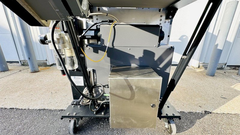 Automated Packaging Systems | Autobag 600 Bagger System  |  Vertical Orientation for Package Fulfilment with Powered Outfeed Conveyor