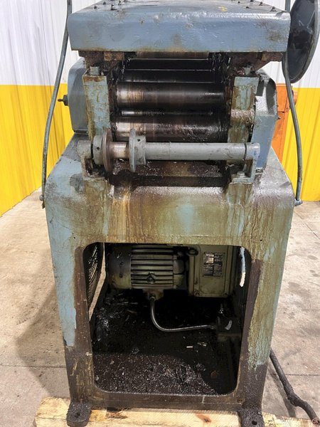 12" X .125" X 4,000 LB LITTELL COIL CRADLE WITH POWERED STRAIGTENER: STOCK #21708